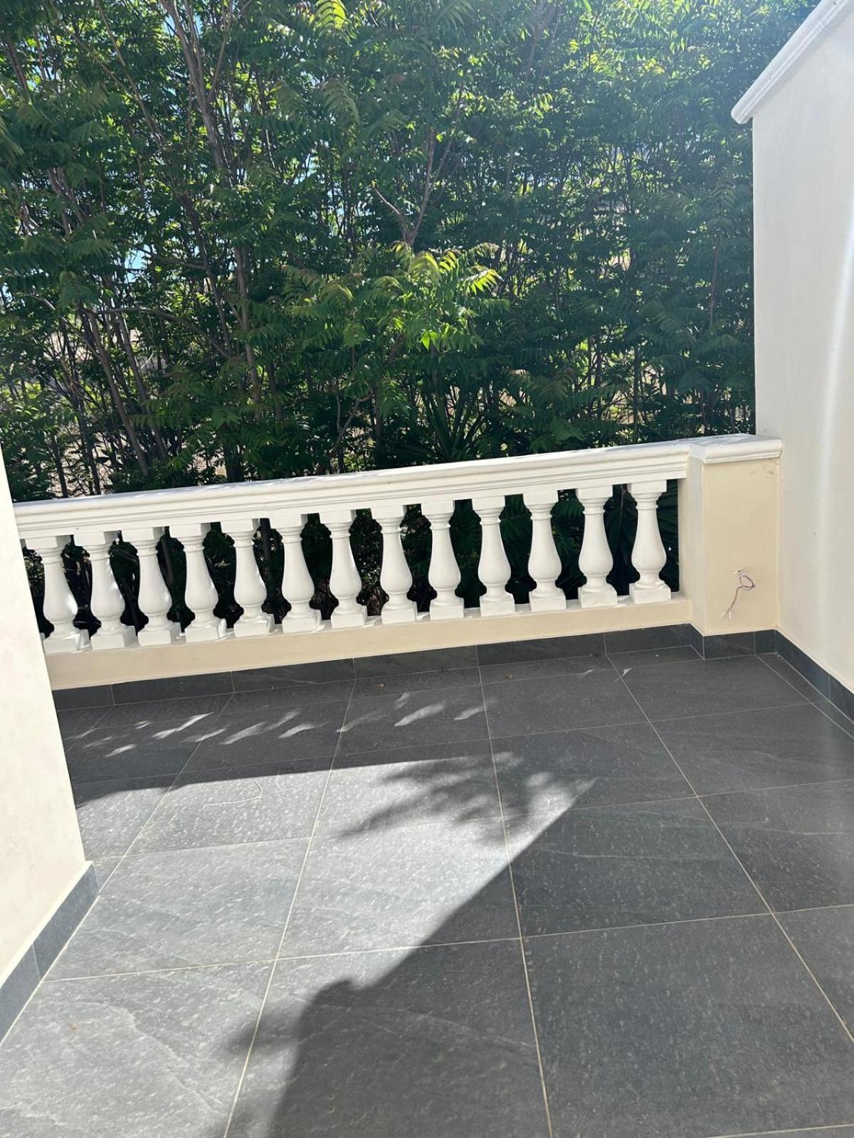Ro.Ma Apartment Canosa di Puglia Bagian luar foto