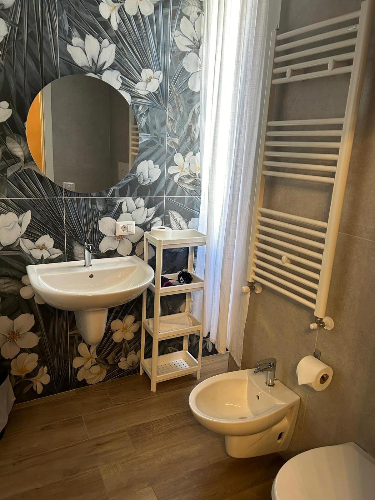 Ro.Ma Apartment Canosa di Puglia Bagian luar foto